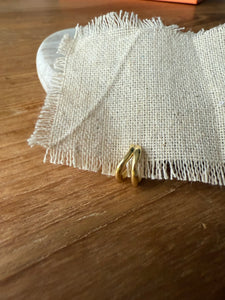 Organic double hoop