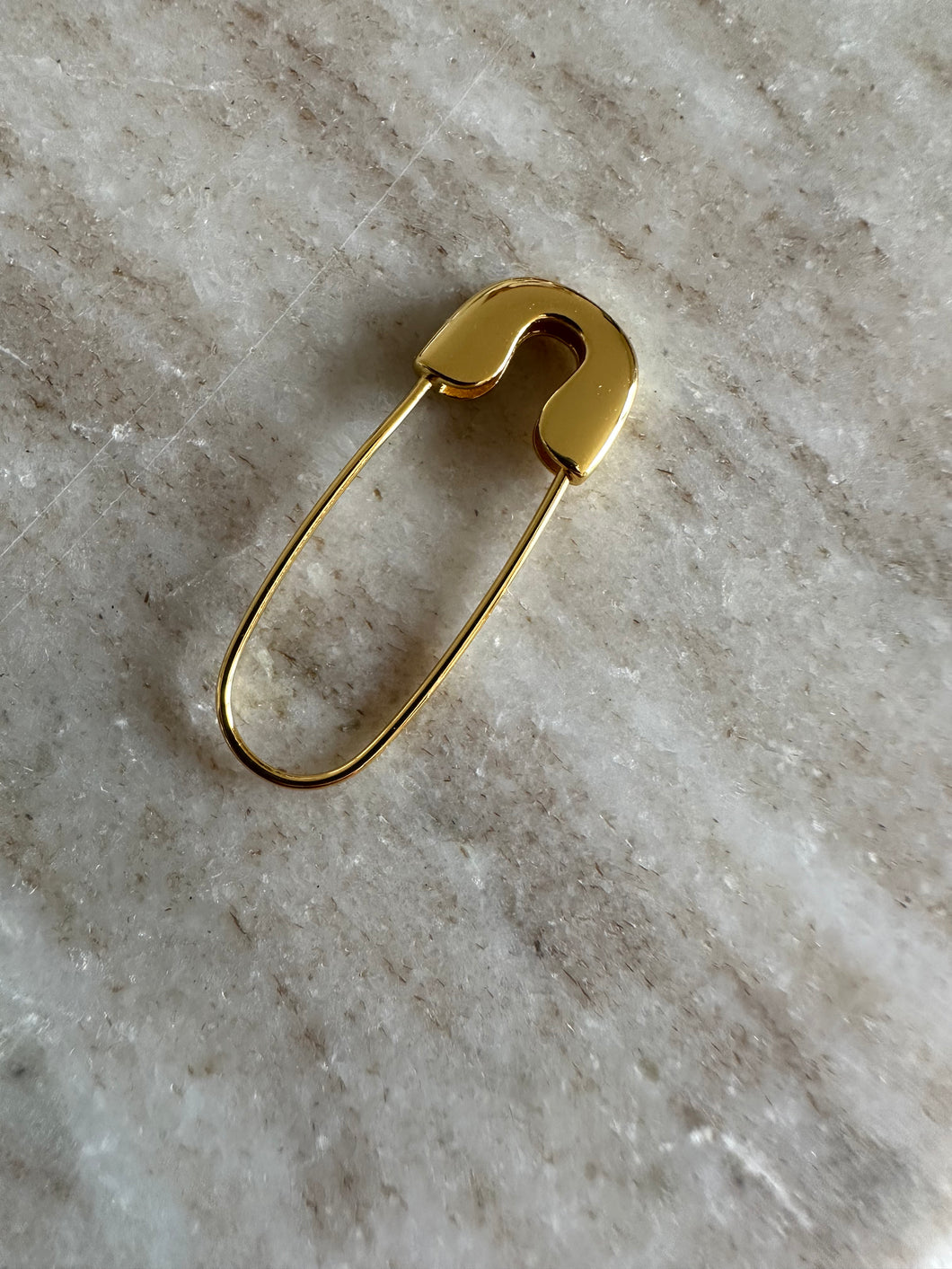 Safety pin