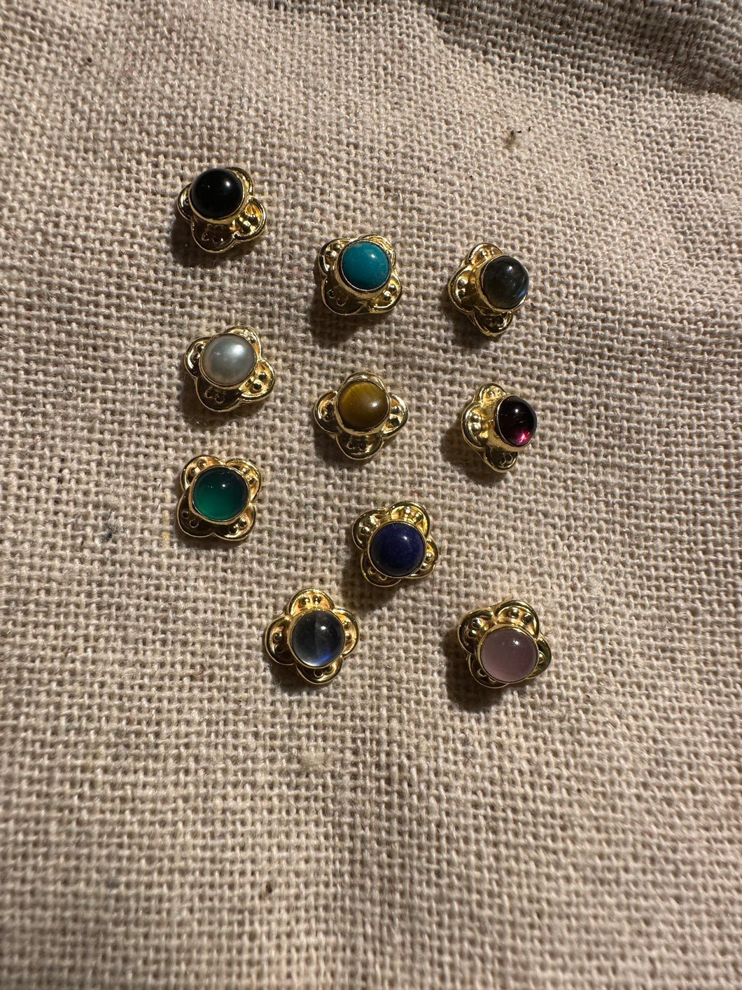 Gem stud